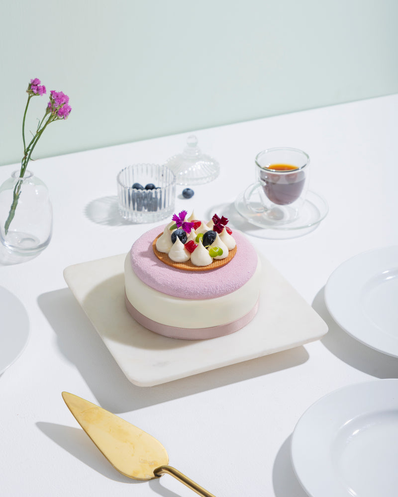 Lemon & Berry Cake