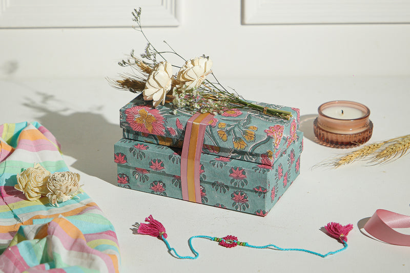 Rakhi Hamper {Small}