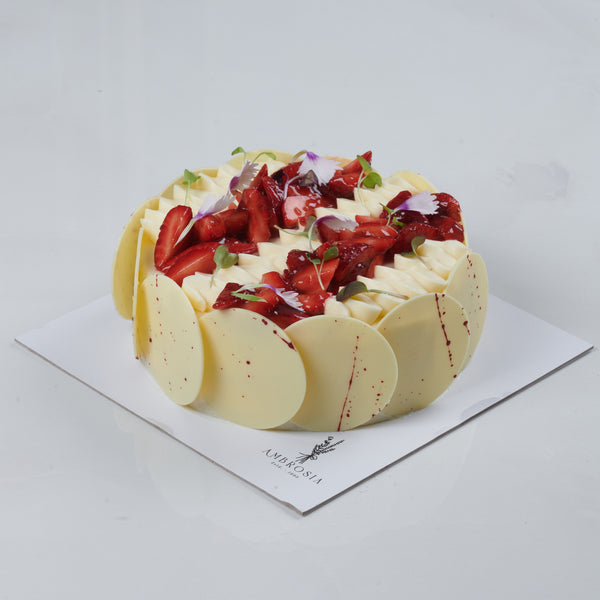 STRAWBERRY TOFFEE GATEAUX