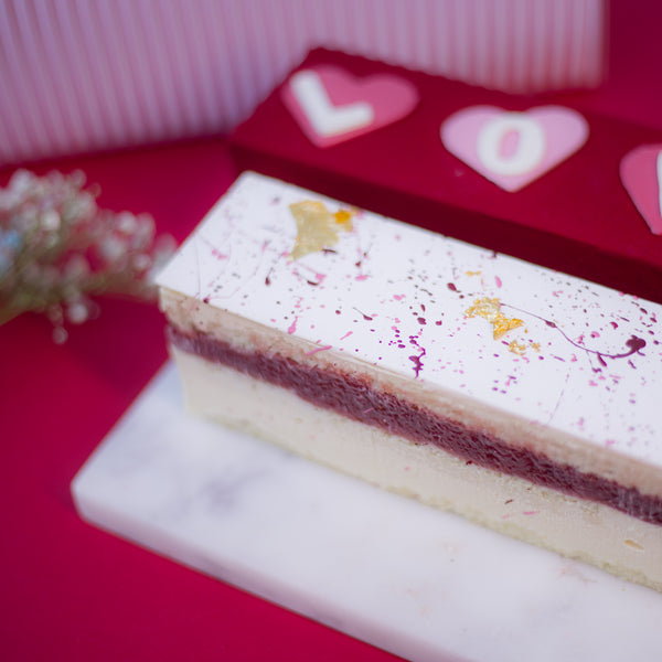 VALENTINE'S DAY CHOCOLATE BOX CAKE - SMALL