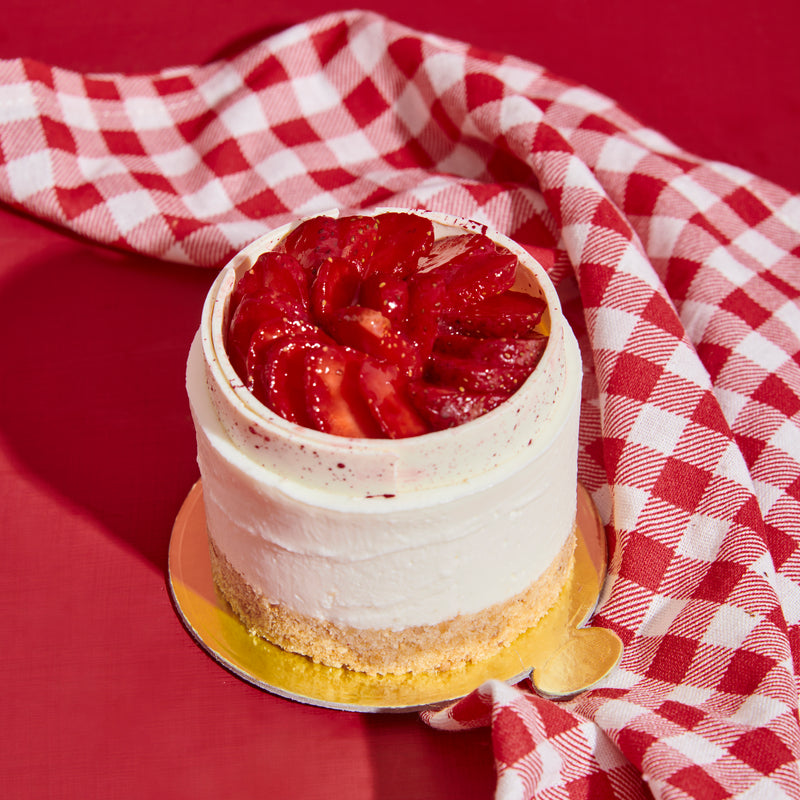 STRAWBERRY CHEESECAKE