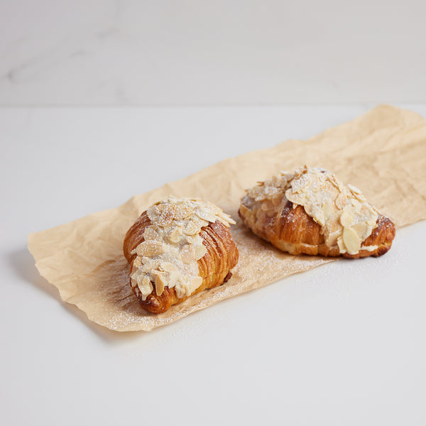 ALMOND CROISSANTS (2 PCS)