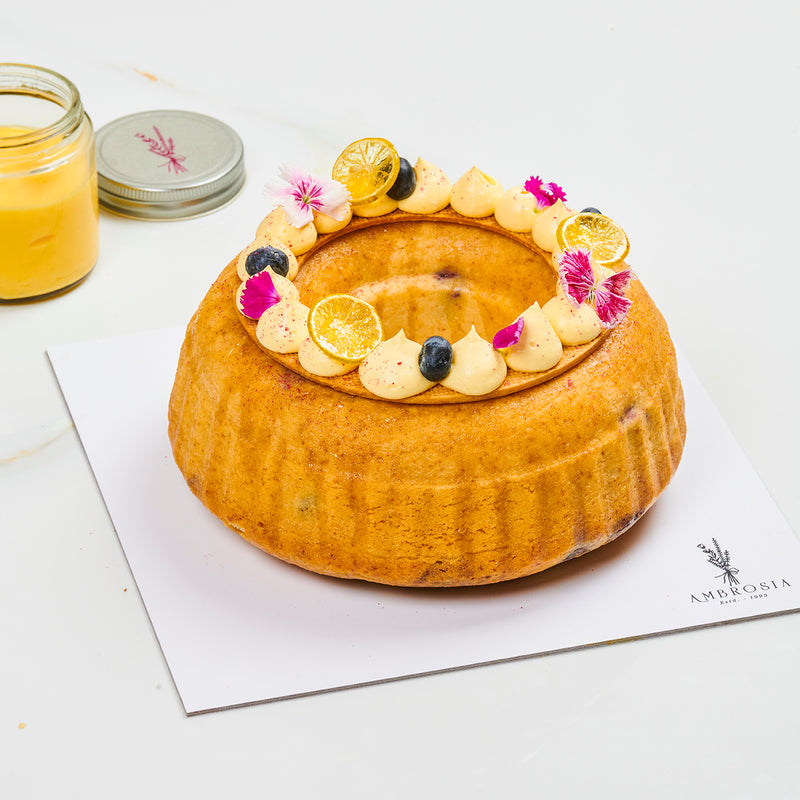 LEMON BERRY BUNDT CAKE WITH LEMON CURD