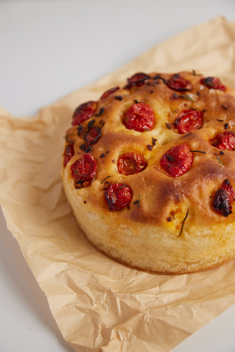 GARLIC, ROSEMARY & TOMATO FOCACCIA